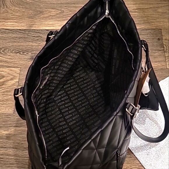 Steve Madden BLina Quilted Tote Bag w/Detachable Pouch - Picture 8 of 9